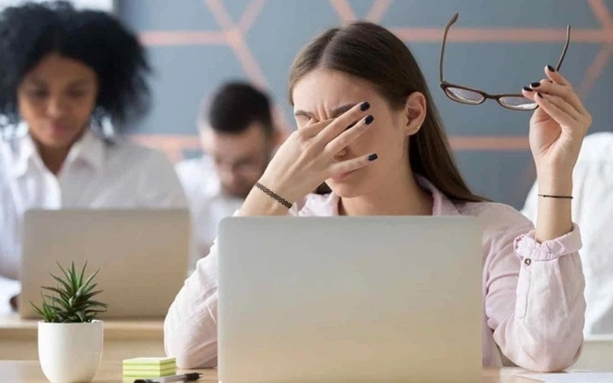 Các biện pháp giảm thiểu chứng đau nửa đầu do tiếp xúc với màn hình