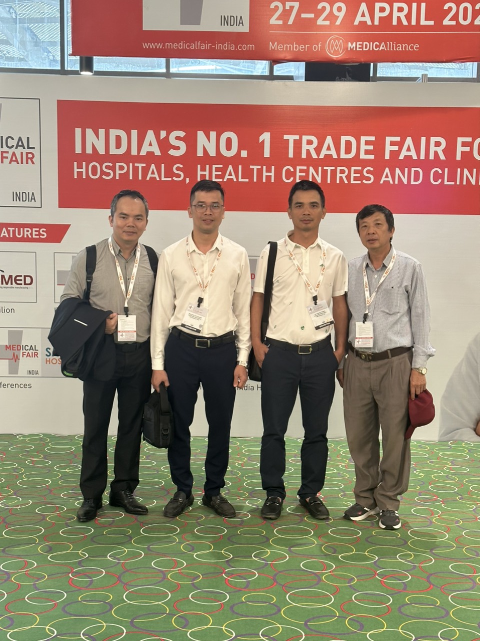 Đoàn VIETMEC tại Hội chợ Y dược quốc tế Ấn Độ